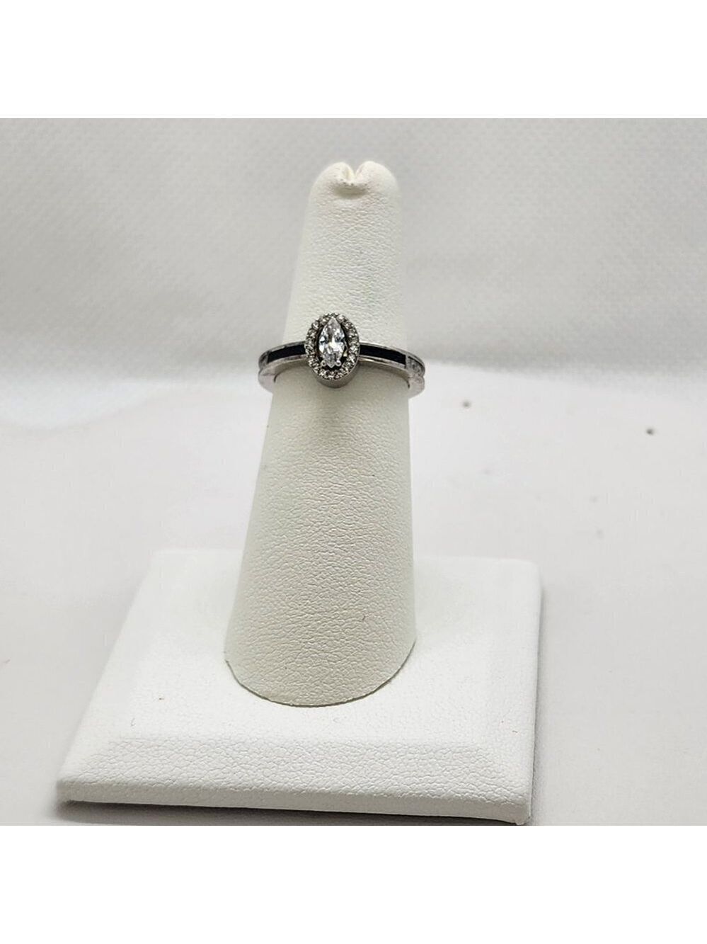 Brand New Sterling Silver 925 Oval Shape Gemstone Enamel Ring